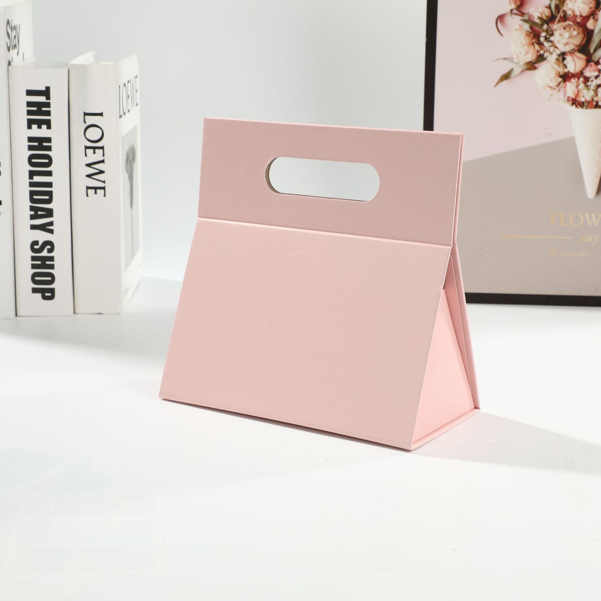 Caja de regalo plegable con tapa de absorción plegable Caja de regalo de literatura y arte pequeña impresión de caja de regalo de embalaje fresco para el día de San Valentín