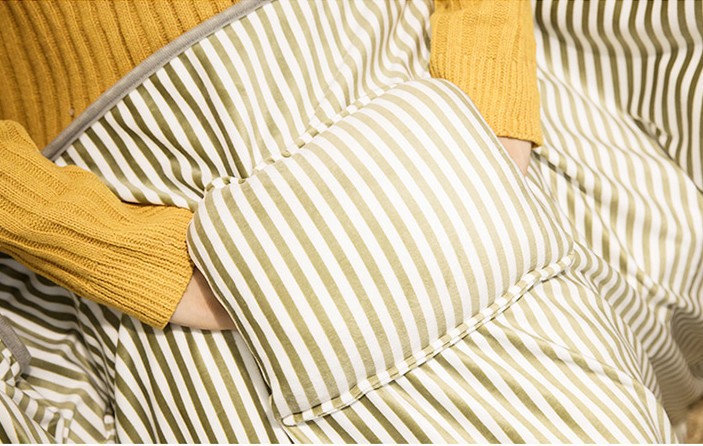 그레이 스퀘어 스트라이프