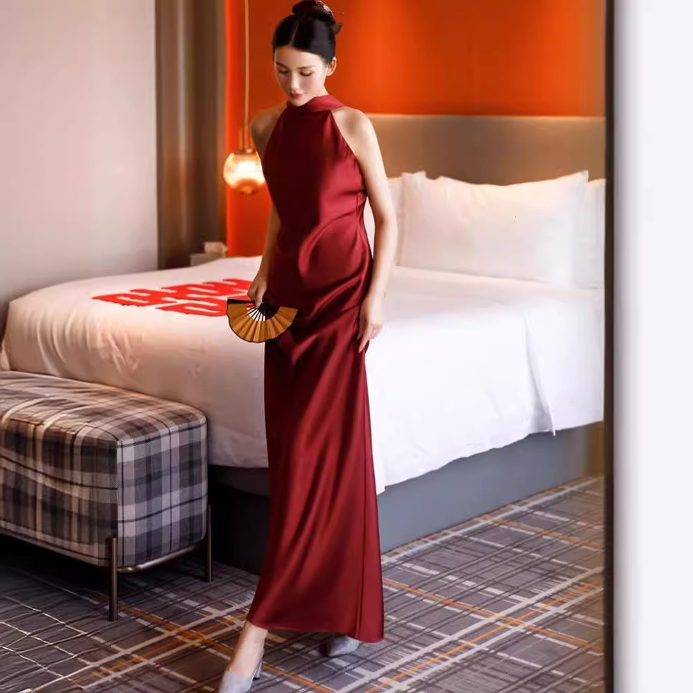 Toast dress bride wine red wedding banquet wedding back-to-door slimming elegant long halter party bridesmaid dress morning gown
