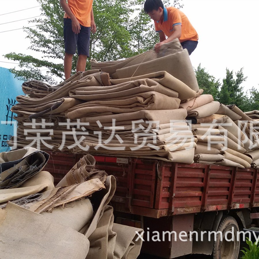 河北现货二手地毯出售 地面保护旧地毯大量处理二手厚旧地毯地毡