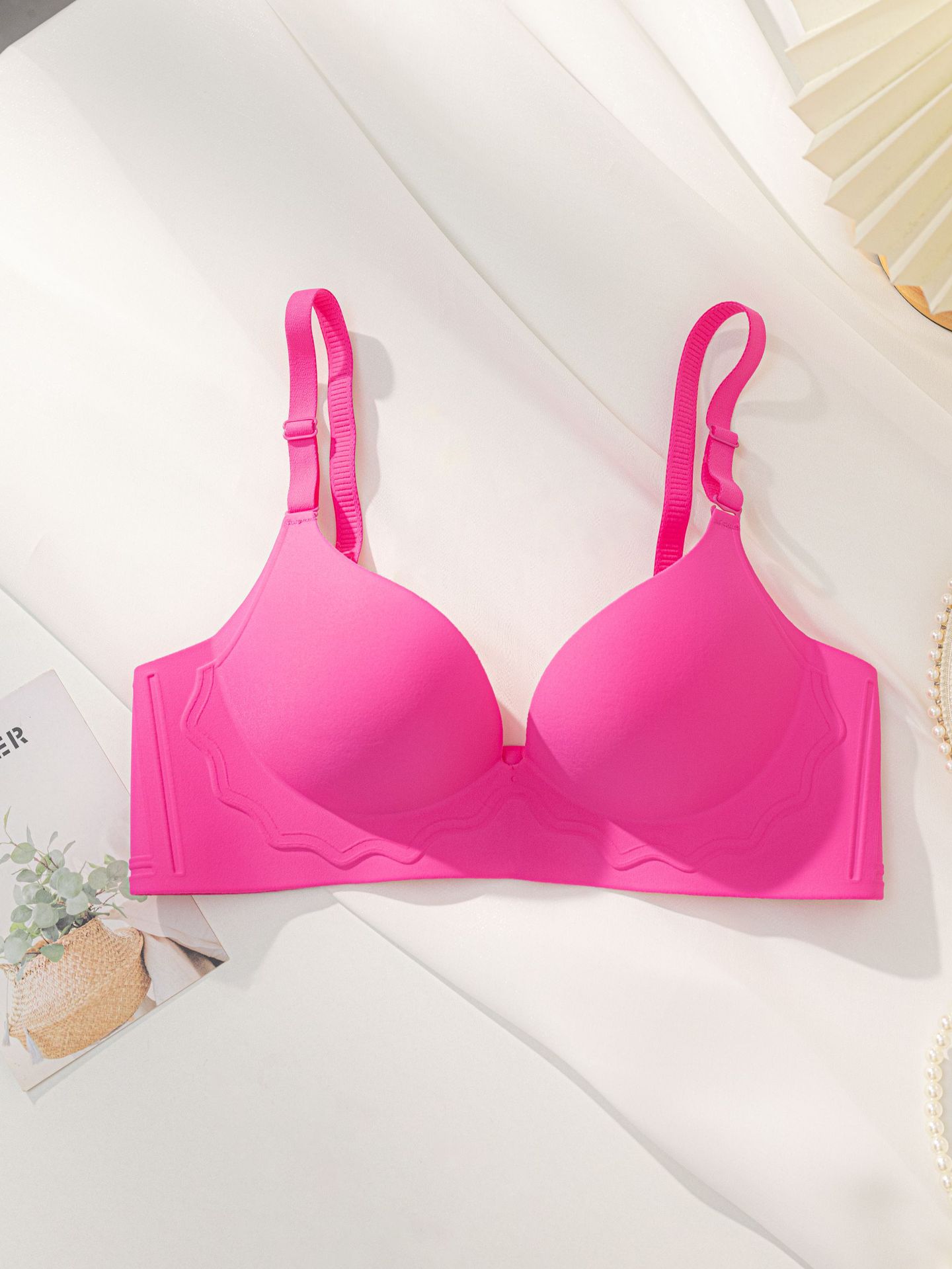 Venta directa de fábrica comercio electrónico transfronterizo Sudeste de Asia Vietnam Tailandia damas pecho pequeño soporte superior sin costuras colección lateral sujetador