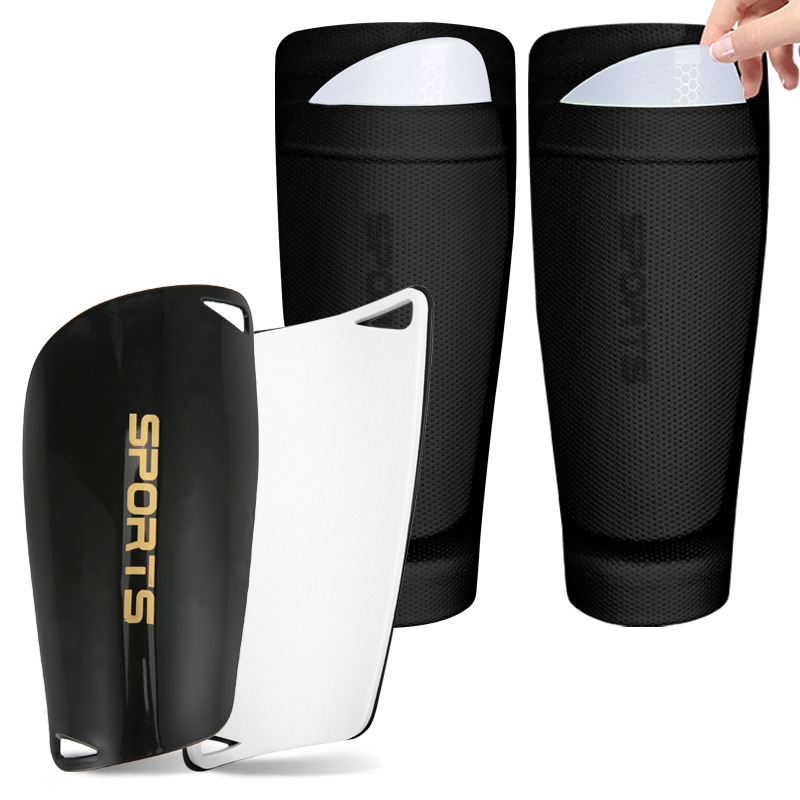 검은 양말 + 검은 다리 보호대