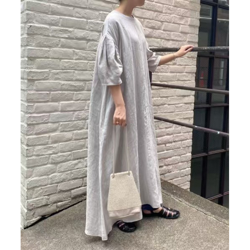 Korean and Japanese style summer new simple round-neck mid-sleeve dress for women, large size, export model, slimming solid color long dress Korean and Japanese style summer new simple round-neck mid-sleeve dress for women, large size, export model, slimming solid color long dress