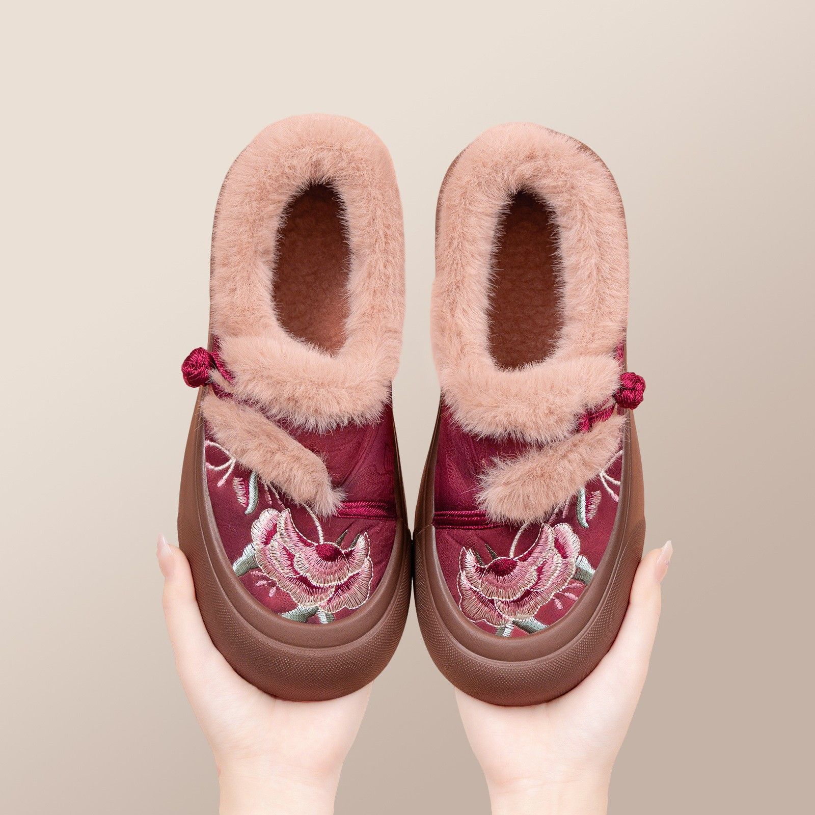Zapatos de algodón de mujer invierno bordado botas de nieve de poliuretano botas de algodón caliente a prueba de frío botas de algodón con lana gruesa