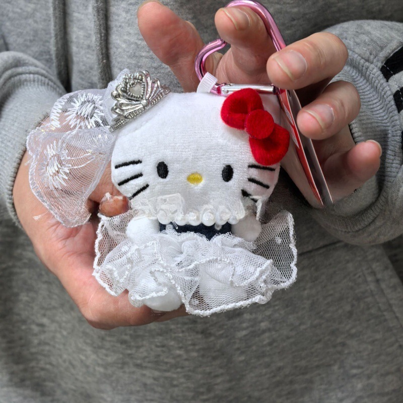 黑色草帽kitty帽宝宝挂件爱心扣公仔玩偶可爱赫本风挂饰钥匙扣|undefined