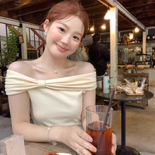 �������OӋ���nϵС��һ���It��Ů�����@���ļ�¶���ԸЌW������