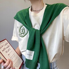 新しい韓国版の純色のニットのショールの女性の外は2025ファッションの洋風のエアコンの保温の首を掛けて肩を掛けます。