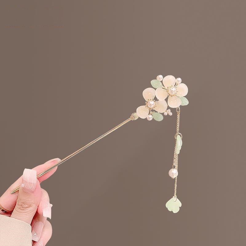 Horquilla de abanico nuevo estilo chino retro de alta gama placa de metal horquilla de pelo Hanfu cheongsam horquilla horquilla accesorios para el cabello femenino