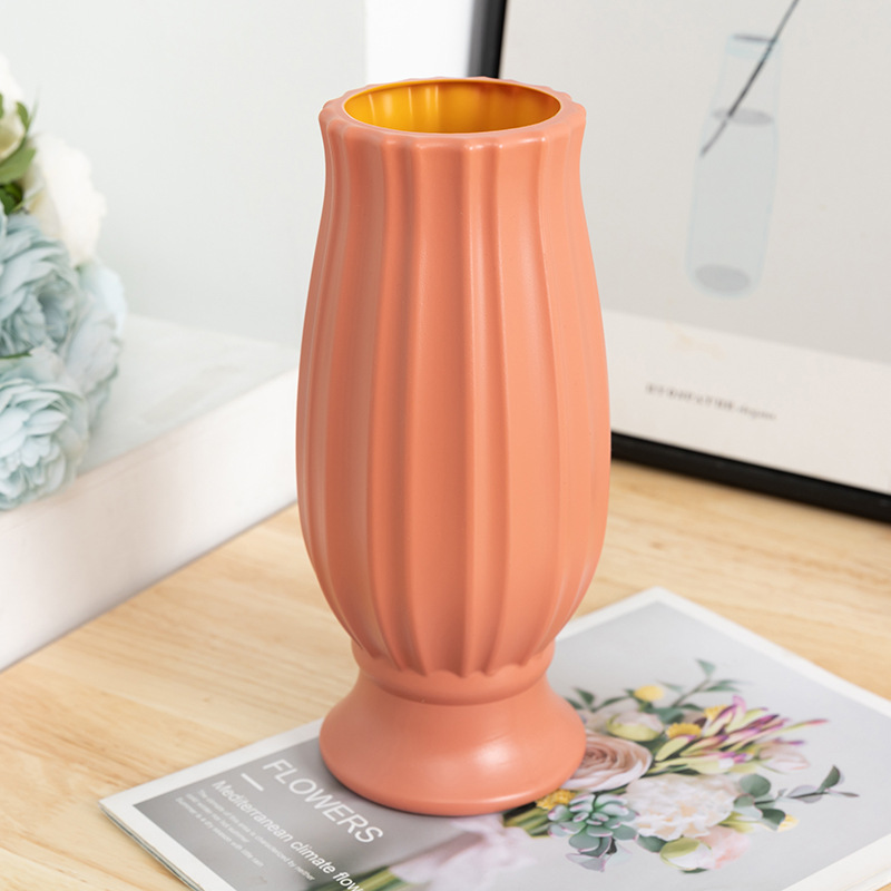 Roman vase-orange