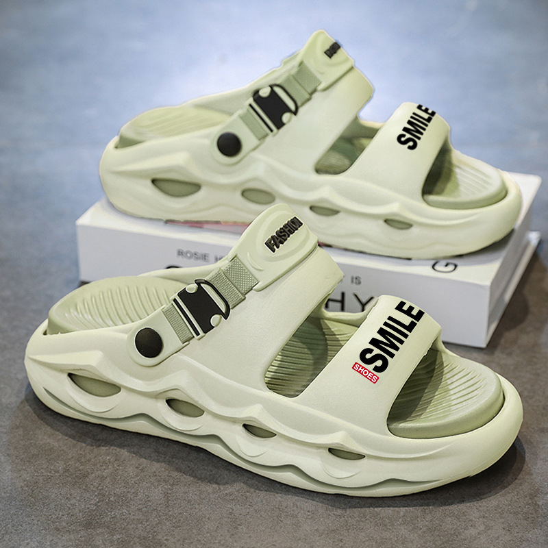 Zapatillas para hombre nuevo estilo 2025 verano ocio ropa exterior deportes ligero pisando mierda estudiantes playa vadeo sandalias de doble uso