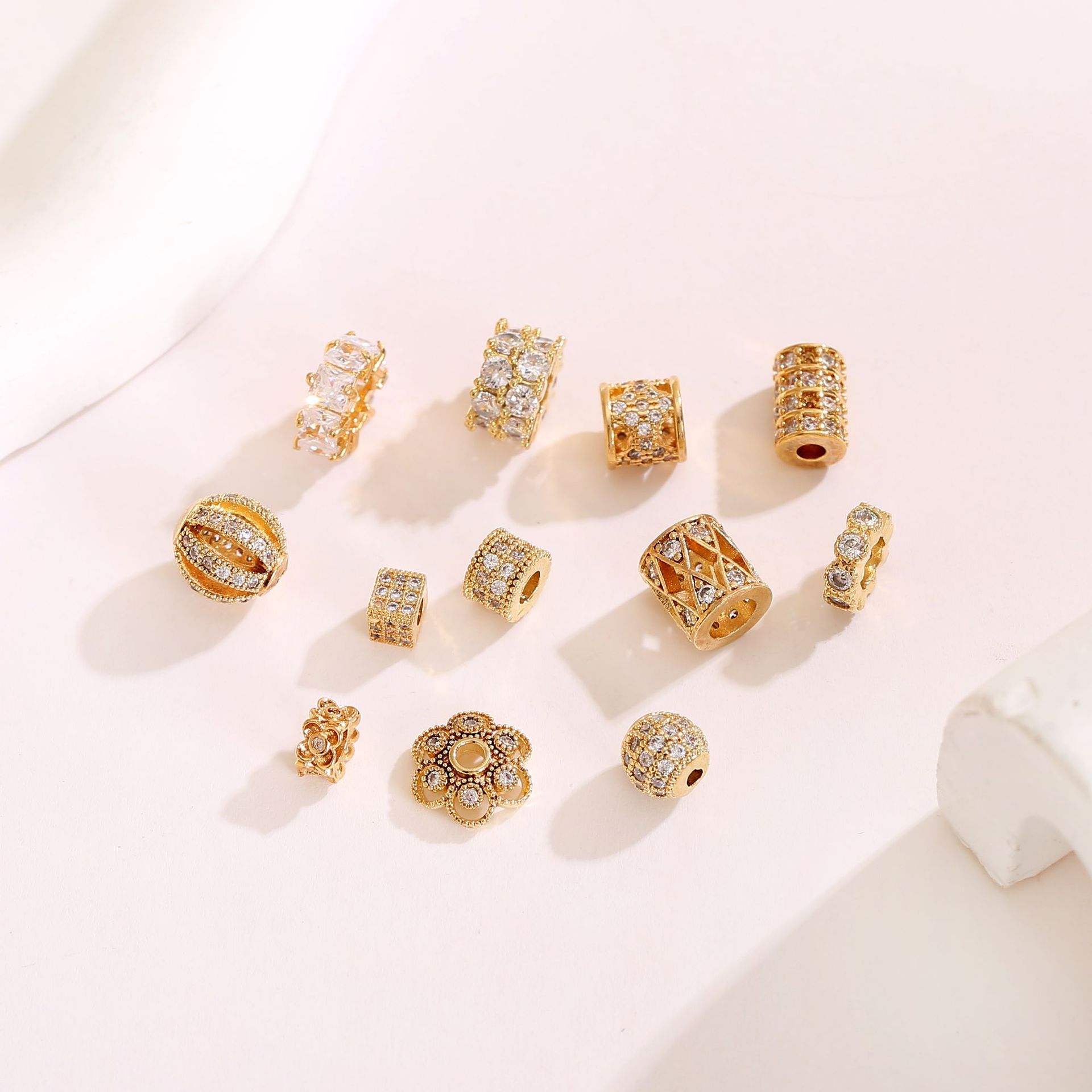 Copper bracelet with zircon