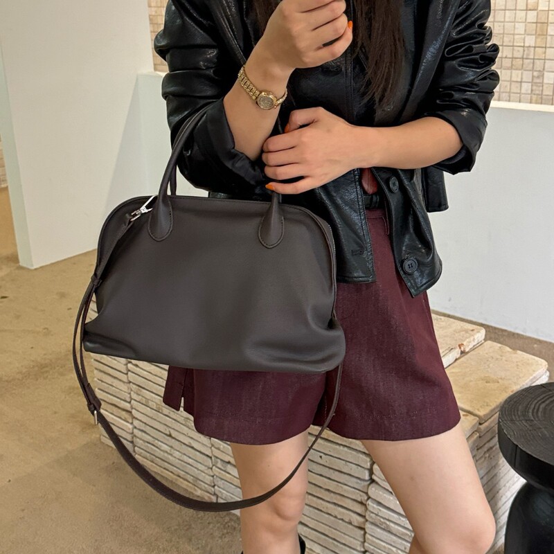 2025 Niche High-End First-Layer Cowhide Pleated Satchel Women's European and American Elegant Versatile Large-Capacity Cross-Body Shell Bag