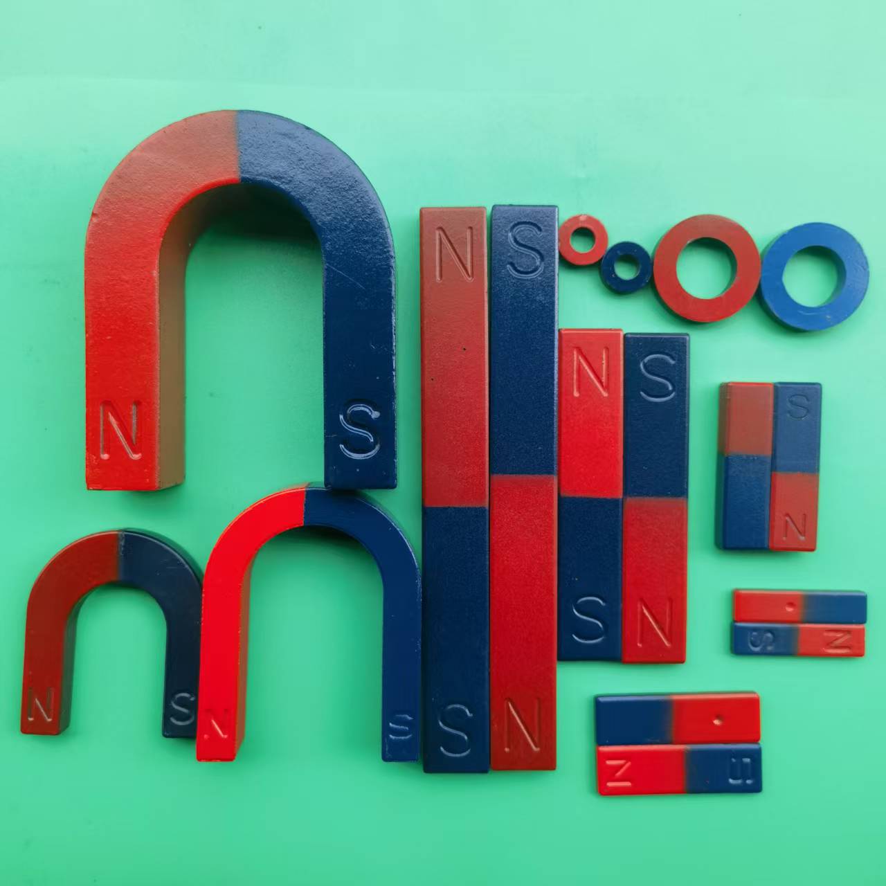 U60U80U95U105教学磁铁红蓝磁铁大马蹄U形磁铁实验刺蛾贴