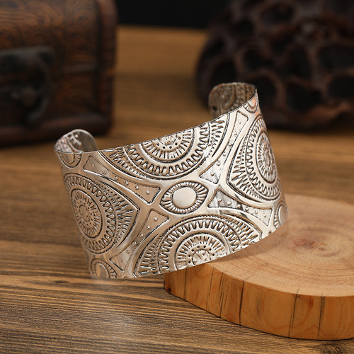 Retro ethnic Miao silver wide version bracelet with carved patterns for women, Bohemian arm bracelet, Tibetan bracelet, exotic accessories