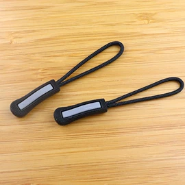 拉链头;洗唛、商标;拉链