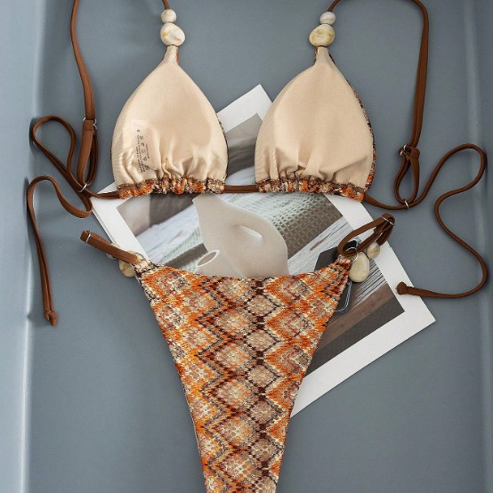 Damesbikini set met slangenprint, satijnen beige top en hoog taillebroekje, Europese/Amerikaanse stijl._voghion.com