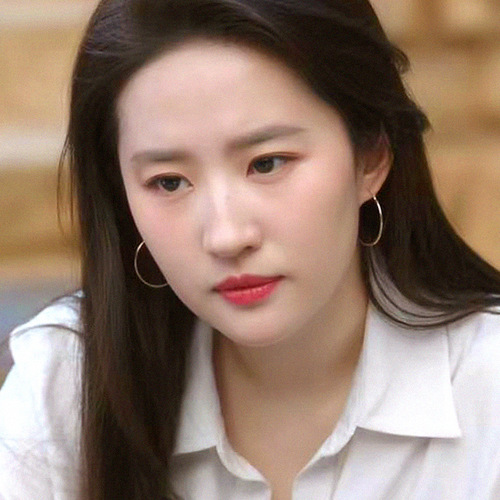 The Story of Roses Huang Yimei Liu Yifei's Style Ear Cuffs Classic Simple Hoop Large Hoop Celebrity Style Round Hoop Earrings