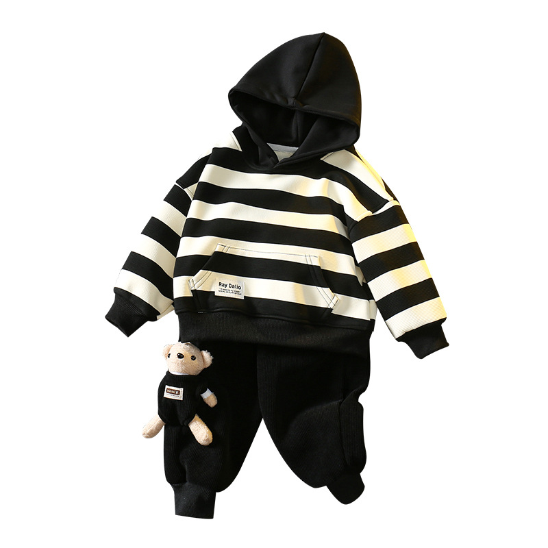 6343 Traje de invierno para niños 2025 nuevo estilo guapo más terciopelo engrosado suéter de invierno para bebés de dos piezas para niños pequeños y medianos