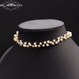 项链;耳钉;手链