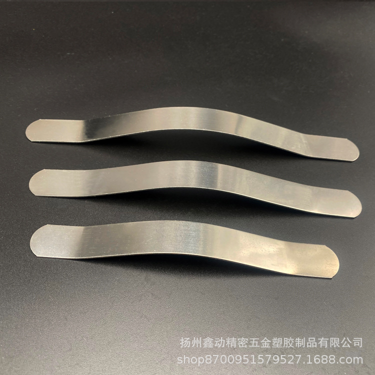 不锈钢弧度钢片护腰支撑条护具配件冲压件厂家直供