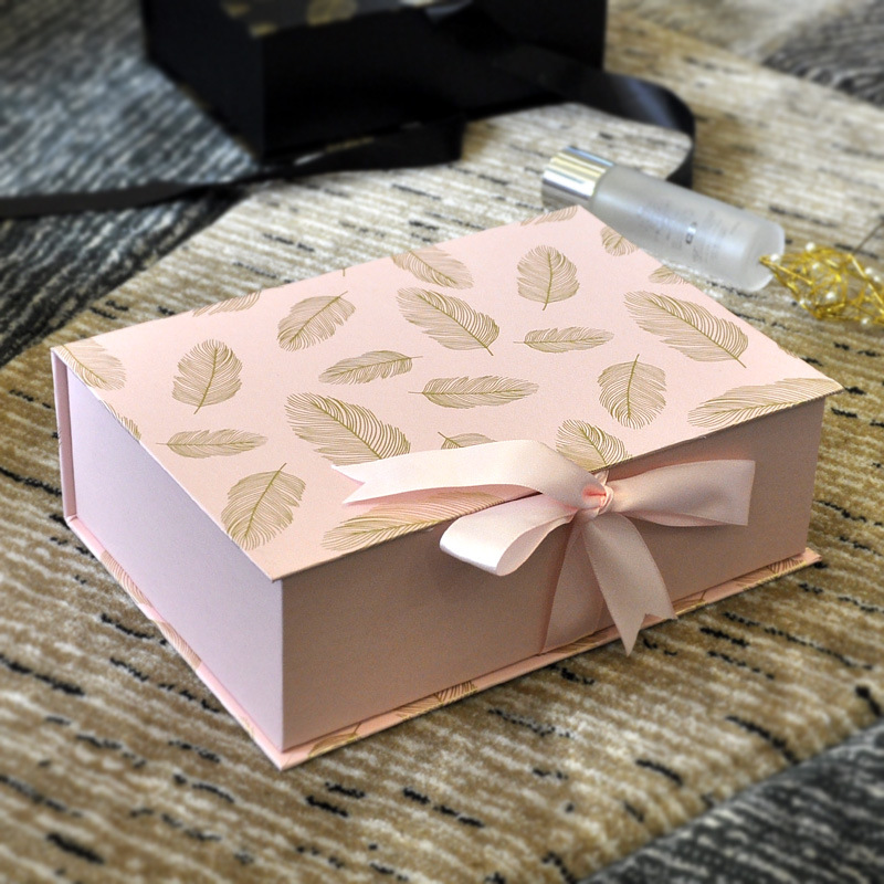 颜色分类图_粉色羽毛 空盒.jpg