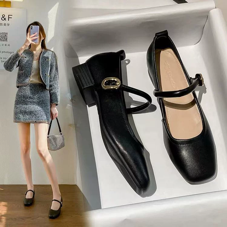 Темперамент ретро белоснежные туфли Мэри Джейн Женская весна и осень 2024 новые туфли на толстом каблуке