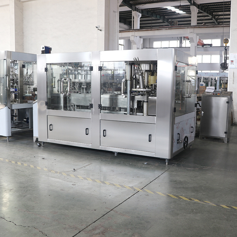 Fabricante de suministro directo de equipos de línea de producción de llenado automático de bebidas gaseosas para máquina de llenado de cerveza de latas de tirada pequeña