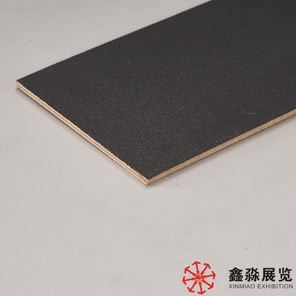 ��̯PVCչ�� ���������ױ���ľ��3���  3.2MMPVC����չ��װ峧