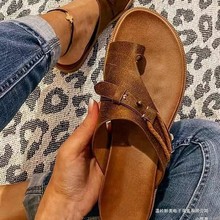 跨境女鞋欧美2021夏季新款休闲平底夹指拖鞋时尚女凉拖现货