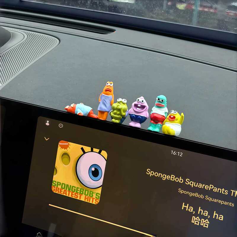 New Creative Small Ornaments, Bikini Bottom DIY Decorations, Cute Niche Ornaments, Desktop and Car Ornaments New Creative Small Ornaments, Bikini Bottom DIY Decorations, Cute Niche Ornaments, Desktop and Car Ornaments