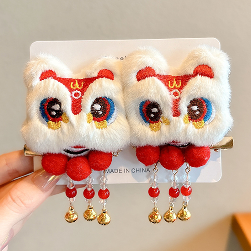 2025 nueva niña pequeña adornos de cabello lindo despertar león clip de cabello de estilo chino para niños campana de bordas de Año Nuevo cabeza de tarjeta de cabello