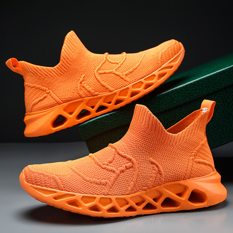 Cross-border plus size mesh men's shoes breathable flying woven socks mouth casual sneaker slip-on comfortable outdoor running shoes men Cross-border plus size mesh men's shoes breathable flying woven socks mouth casual sneaker slip-on comfortable outdoor running shoes men