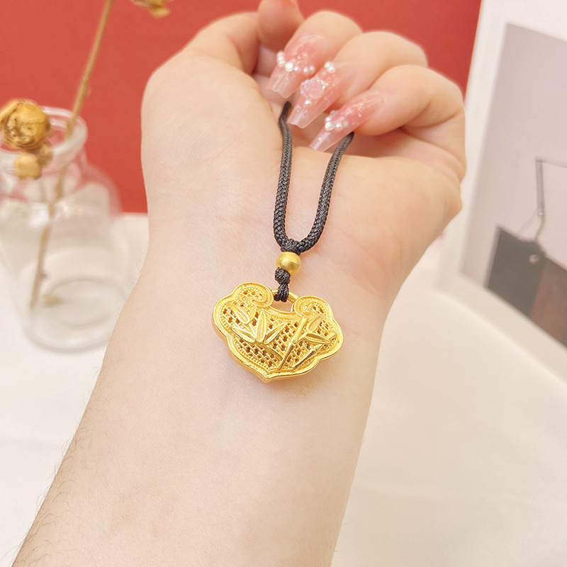 Moda nacional hoja de bambú Ruyi cerradura collar Vietnam arena oro antiguo patrimonio Ley estilo chino joyería femenina suministro directo fábrica