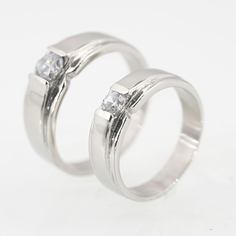 Europe and the United States cross-border foreign trade Amazon fashion titanium ring couple diamond ring domineering men and women's diamond ring live ring