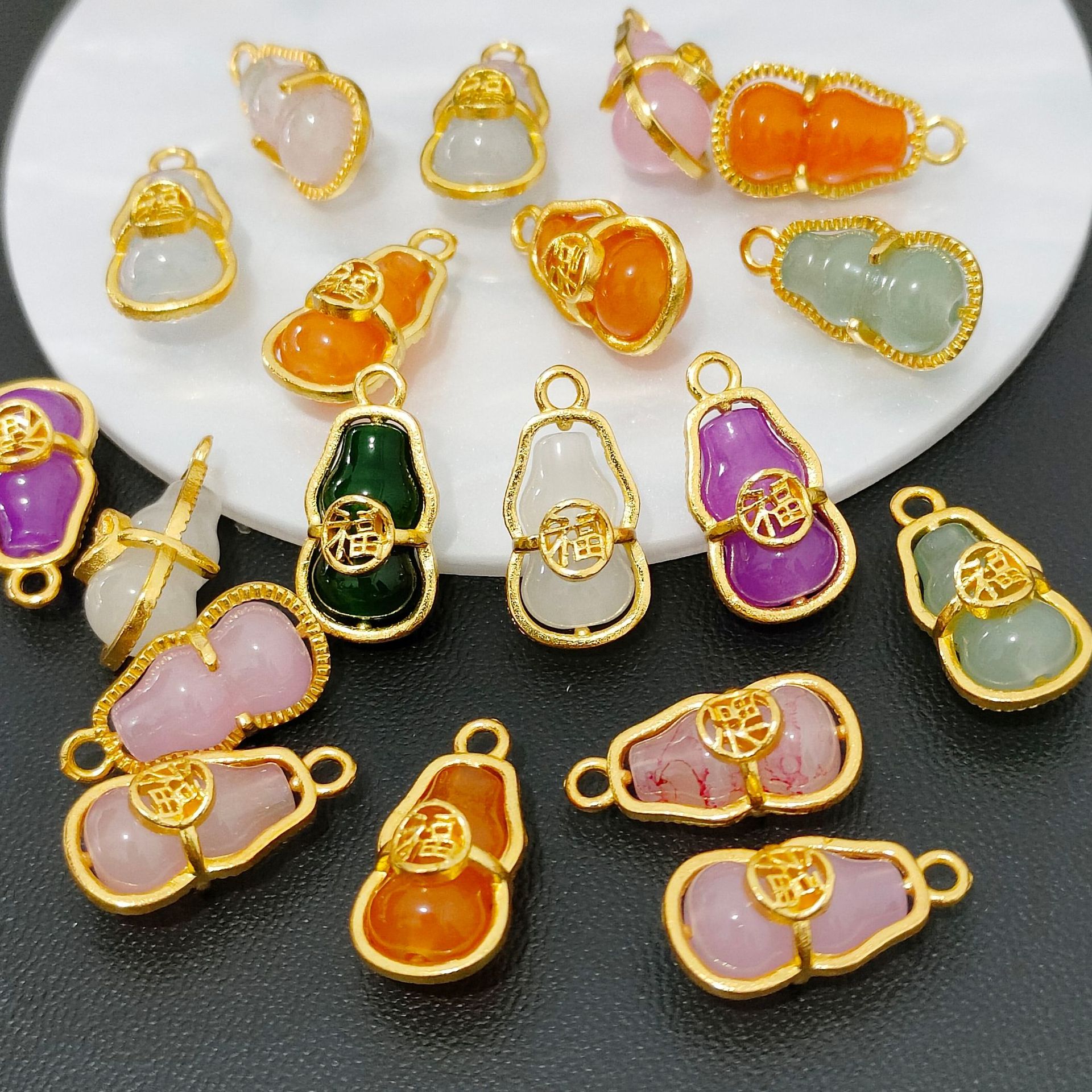 diy饰品小挂件福字仿玉葫芦手串编绳手链项链服饰纽扣饰配件材料