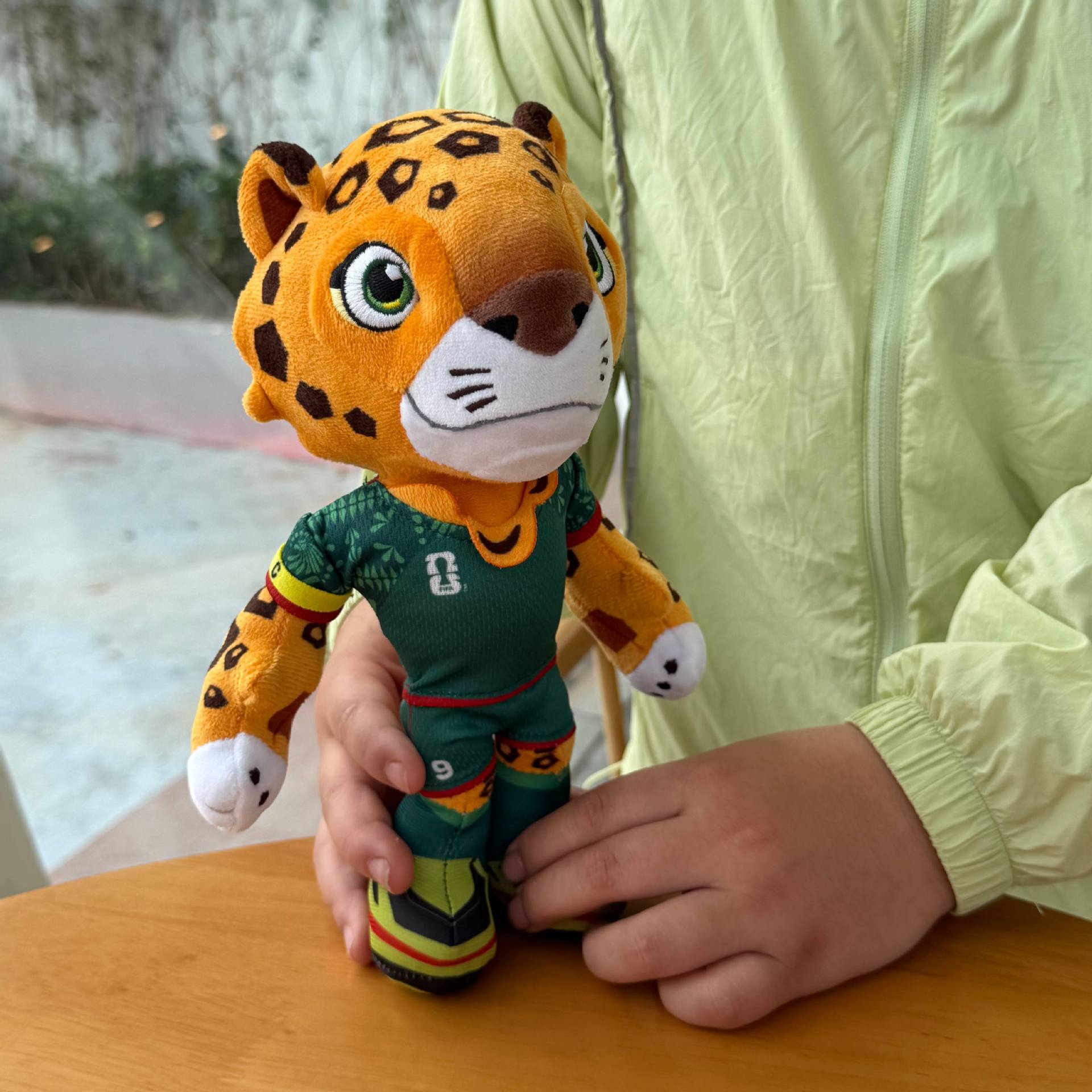 2026 Estados Unidos, Canadá, México, la Copa Mundial de la mascota alrededor de la Copa de la fuerza divina, adornos de fútbol hechos a mano, recuerdos