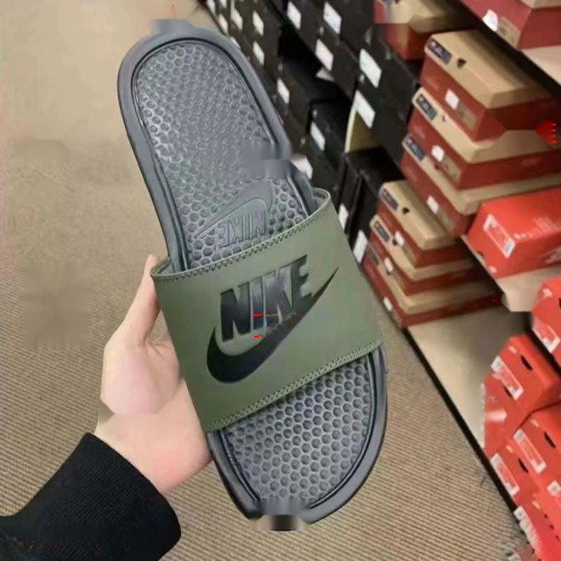 Summer Flying Slippers, Casual Non-Slip Mandarin Duck Couple, Men's and Women's Ninja Outer Wear Beach Sandals, Trendy and Free Shipping