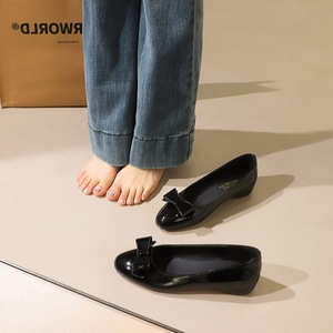 6821-H91 French patent leather round toe bow shallow mouth single shoe red sole versatile high rise commuting banquet wo