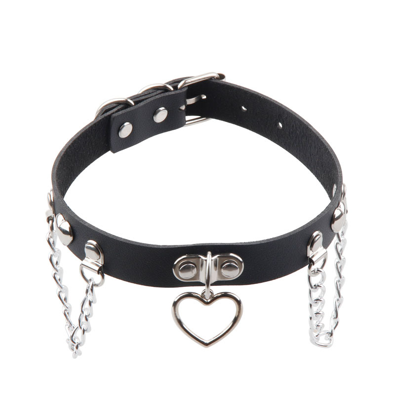 Celebrity Wang Xiaochen same necklace European and American punk chain Love Peach heart pendant fashion street shot leather collar