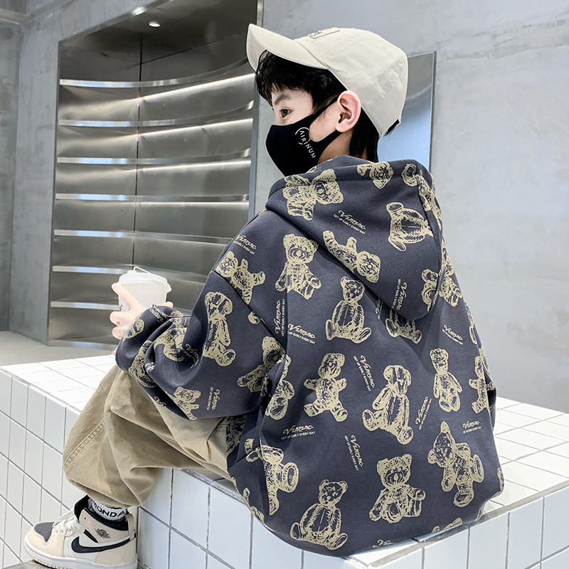 Cool and stylish cartoon hoodie for boys, autumn 2026 new style, children's spring and autumn base layer, big kids' autumn top, handsome