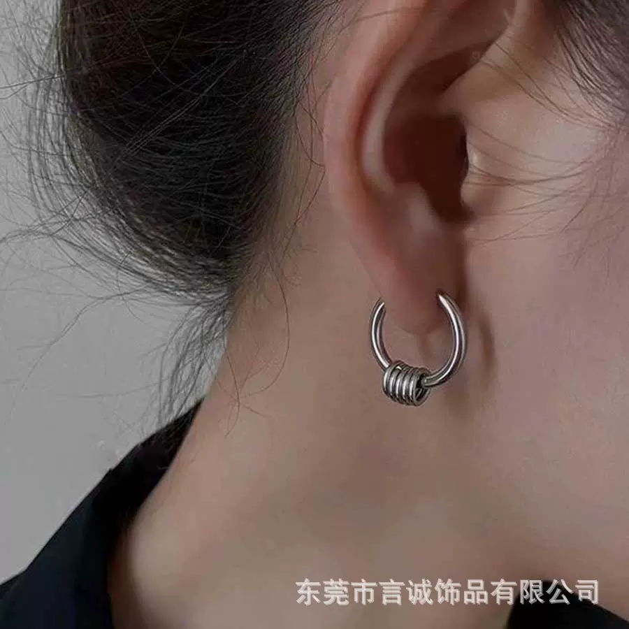 不锈钢无耳洞亮面素圈耳环女轻奢小众设计感耳饰2024年潮爆款耳圈