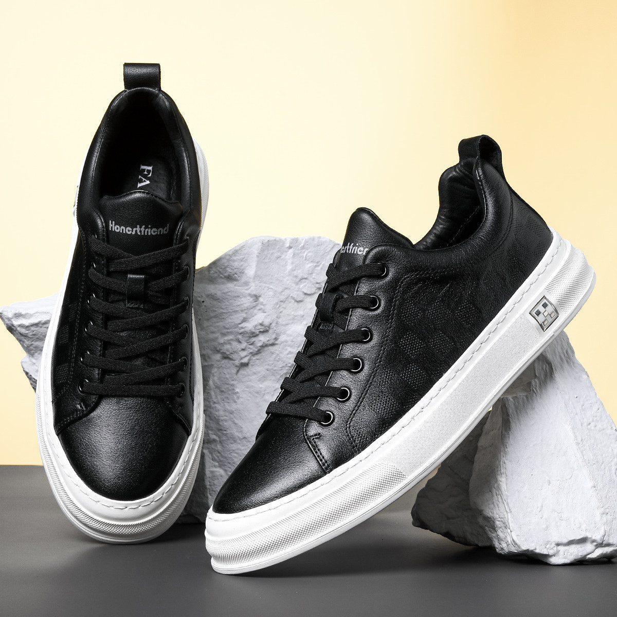 Genuine leather sneakers men's casual leather shoes men's lace up leather shoes men's first layer of cowhide comfortable versatile black shoes trendy_voghion.com