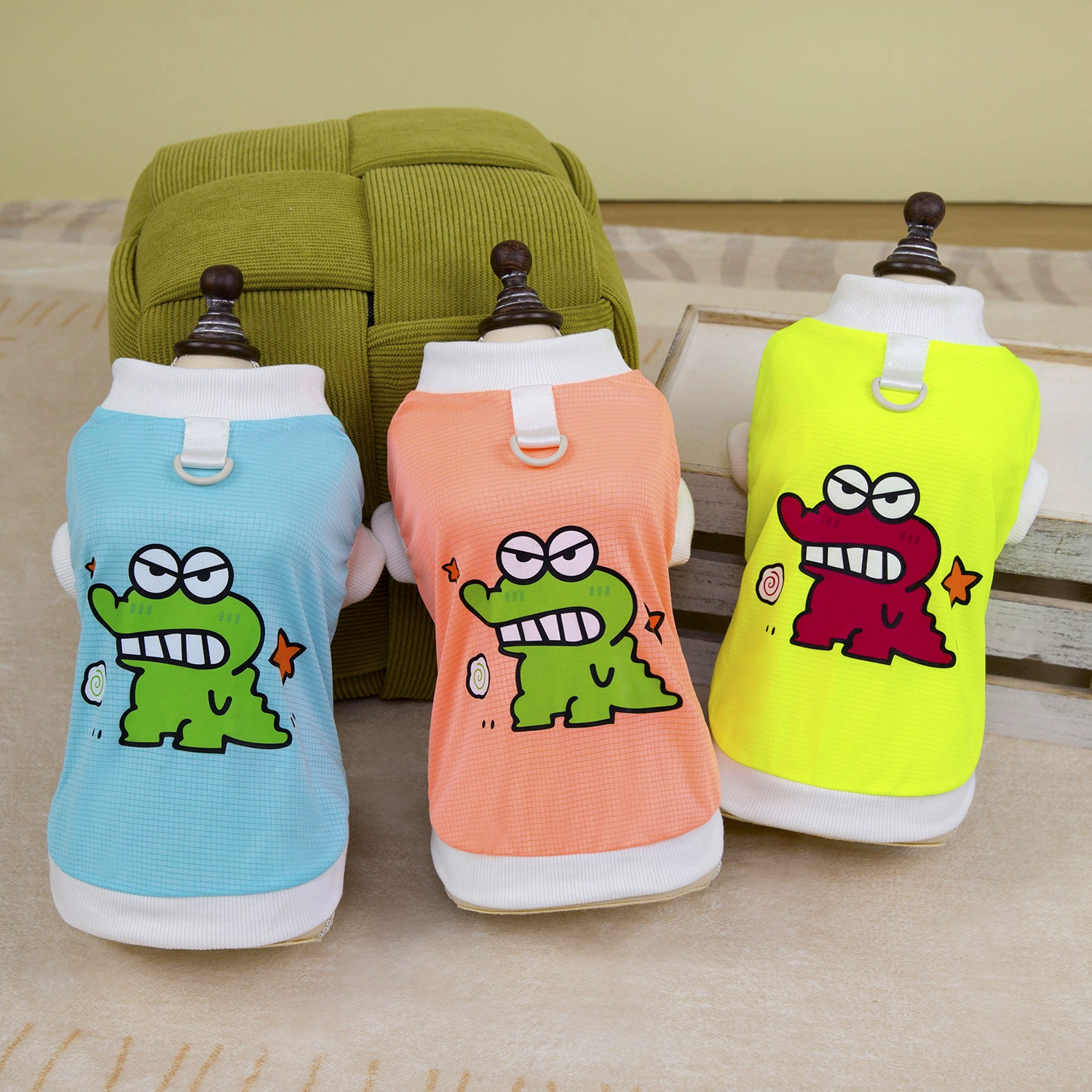 Домашние собаки Одежда для домашних животных Одежда для домашних животных Весна Лето лучше, чем Медведь Тедди Жилет для домашних животных 25 Быстродушение жилет динозавров