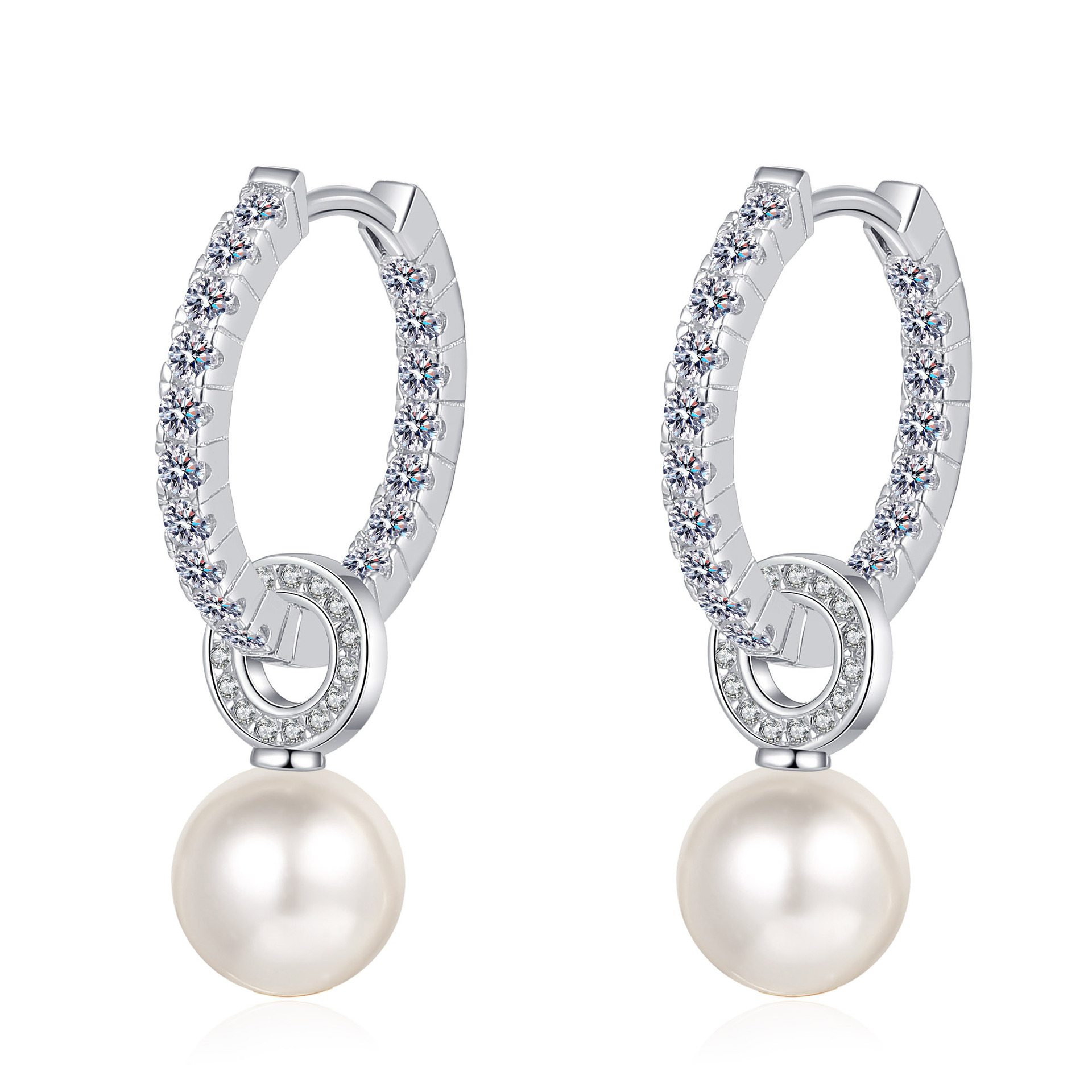 Orecchini a cerchio in moissanite colore d e perle d'acqua dolce_voghion.com
