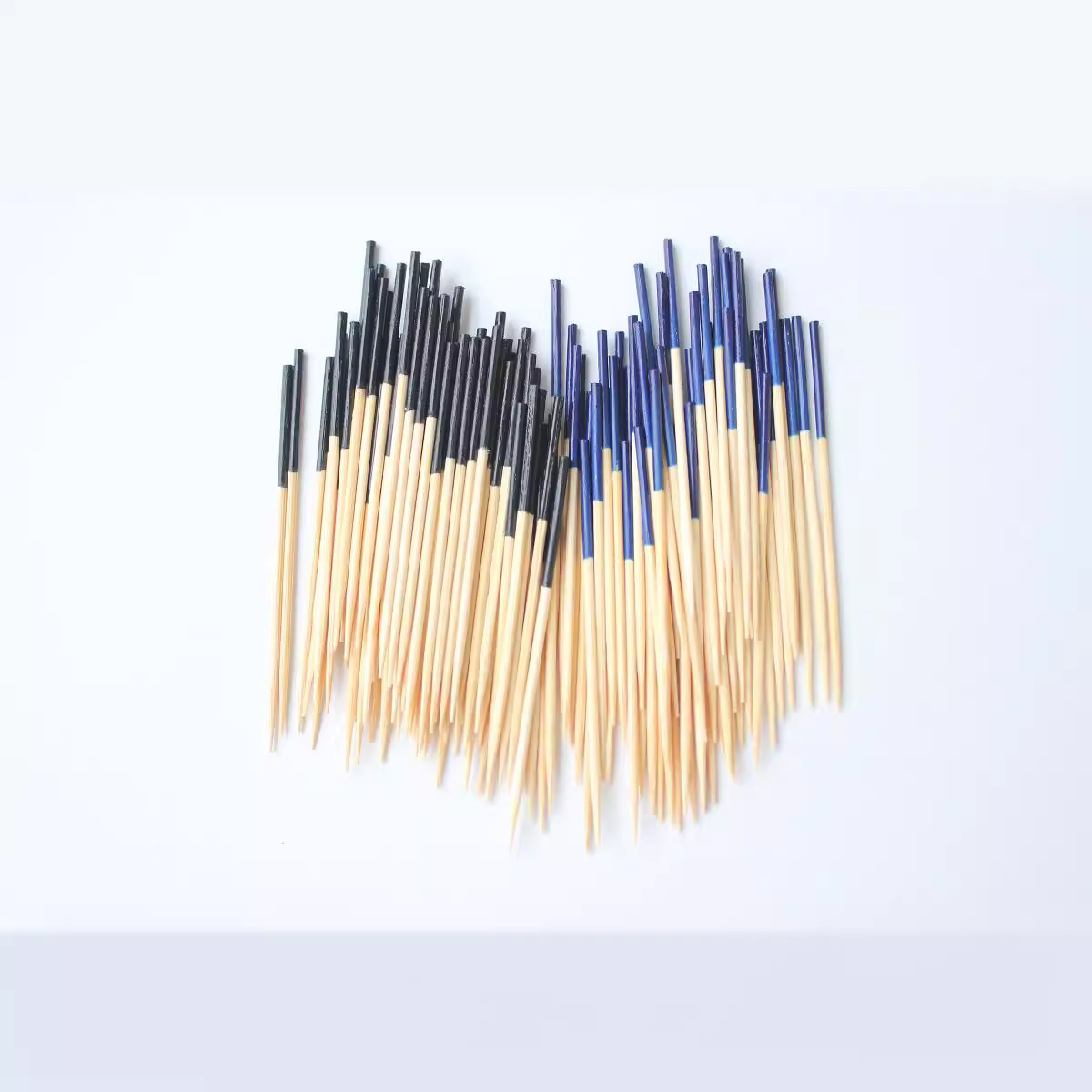 Fábrica de frutas de color palillo de dientes largo desechable hogar portátil enchufe de fruta de bambú restaurante sola cabeza flor palo multi-especificación