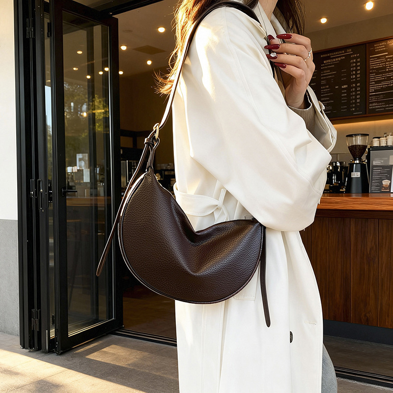 Cross-Border New Dumpling Bag for Women, Single Shoulder Crossbody Bag, Korean Style Casual Versatile Soft Pu Leather Women's Fashion Bag Cross-Border New Dumpling Bag for Women, Single Shoulder Crossbody Bag, Korean Style Casual Versatile Soft Pu Leather Women's Fashion Bag