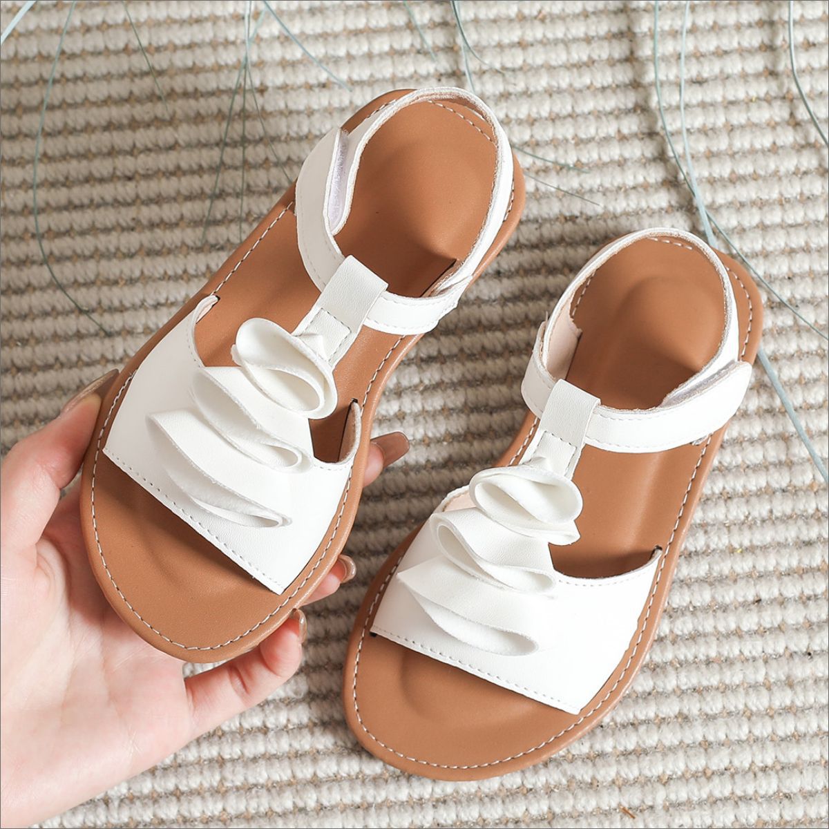 fashionable cute design comfortable breathable beach footwear