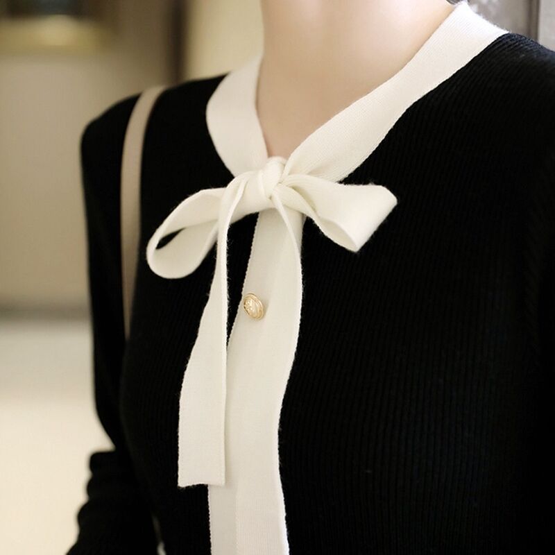 Retro fashionable elegant long woolen knitted dress with bow