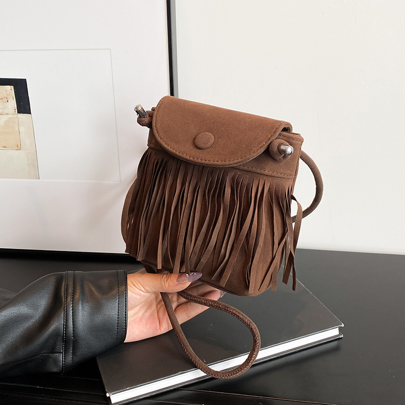 Tassel Bag Brown Retro Western Cowboy Bag Niche Ethnic Style Bohemian Crossbody Bag Women's Trendy Travel Tassel Bag Brown Retro Western Cowboy Bag Niche Ethnic Style Bohemian Crossbody Bag Women's Trendy Travel