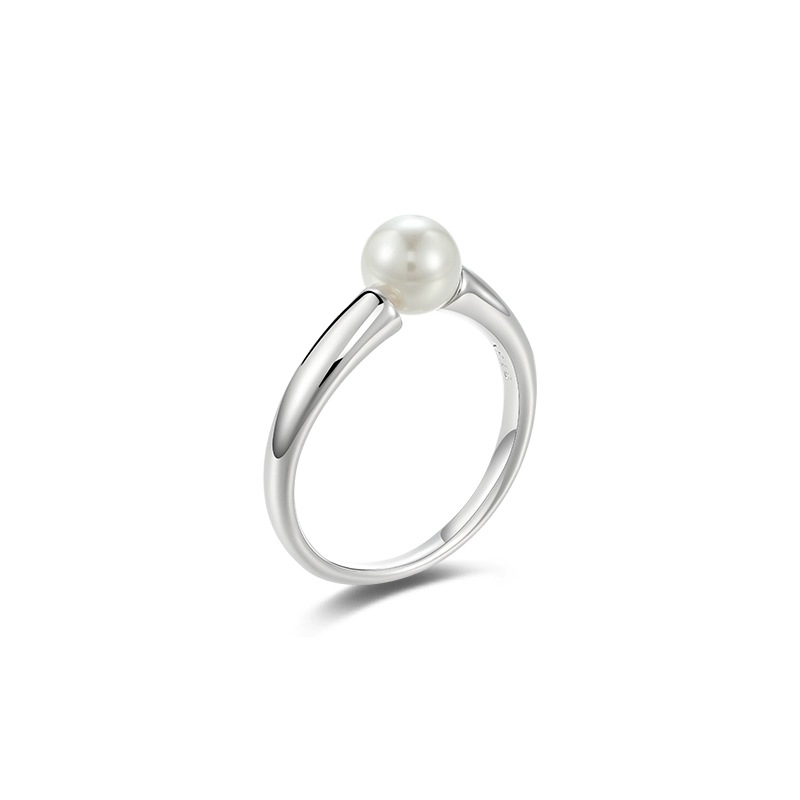 Xuping incrustado perla simple anillo abierto de viento de aleación de cobre chapado en blanco temperamento literario anillo índice